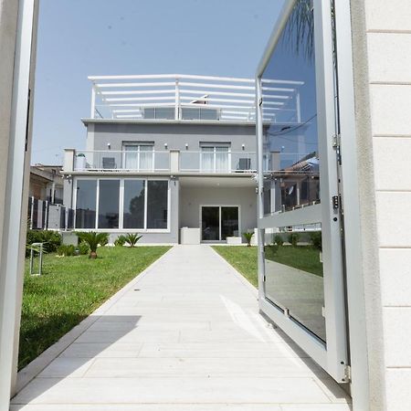Отель Luxury House Виллапьяна Экстерьер фото