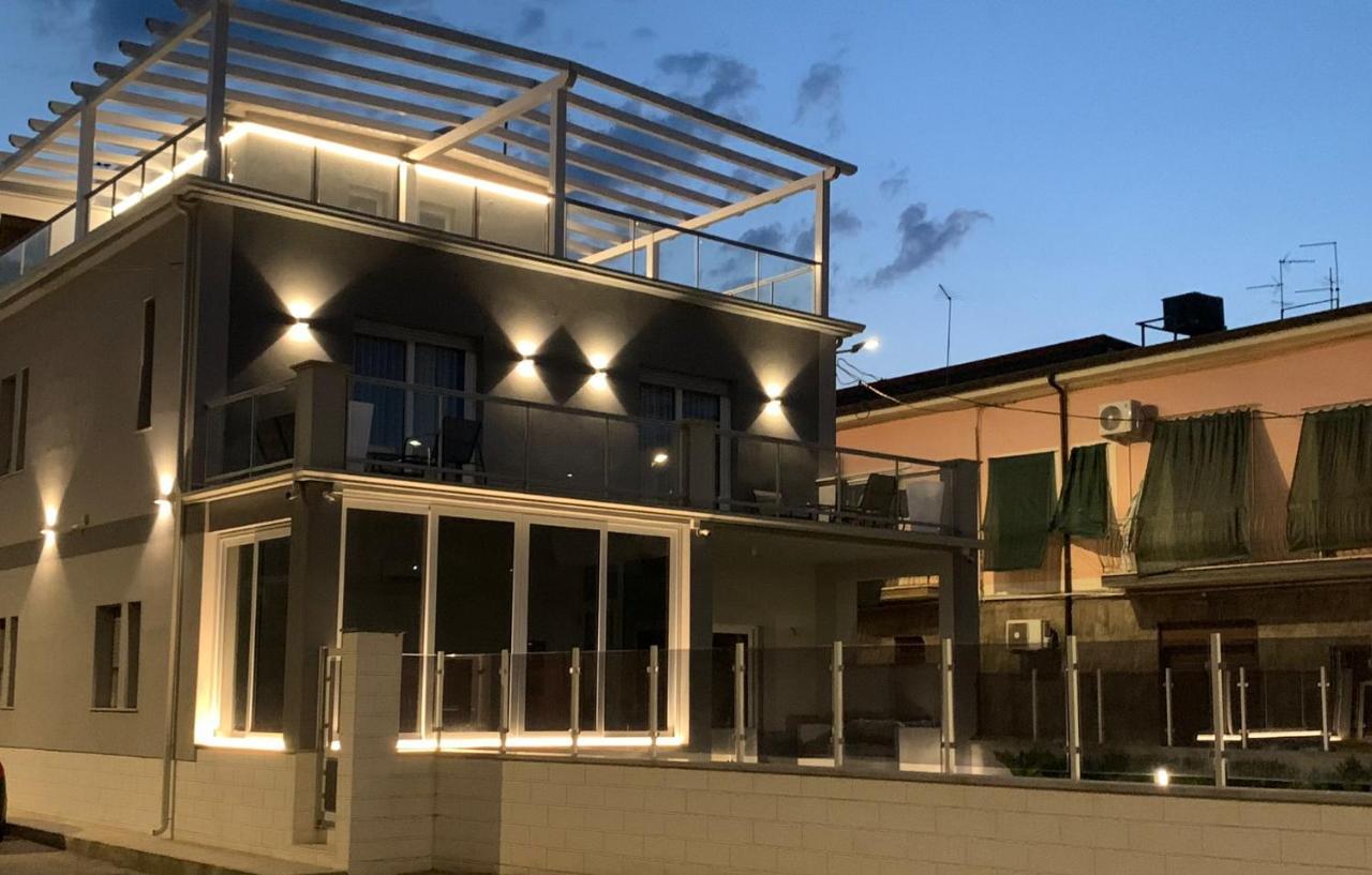 Отель Luxury House Виллапьяна Экстерьер фото
